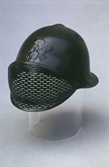 Crest Gallery: Franco-American Dunand helmet with visor, WW1