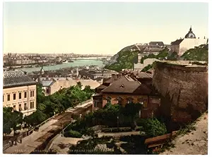 Franz Josephs Bridge, looking towards the bridge, Budapest