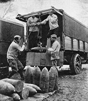 Shells Gallery: French artillery shells being loaded for transport
