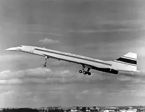 Toulouse Prints: French Concorde Flies