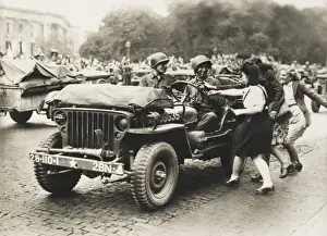 French Girls welcome the American troops
