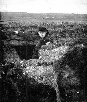 Images Dated 2nd January 2005: A French soldier stood in a trench at Arras