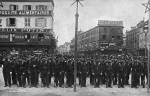 Images Dated 12th April 2012: French soldiers on parade in Paris