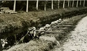 Aiming Prints: French Soldiers with rifles, WW1