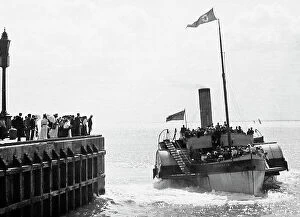 Frenchman Collection: The Frenchman paddle steamer, Bridlington