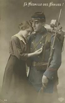 French Woman Collection: Frenchwoman with returning soldier