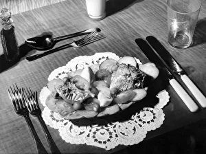 Images Dated 29th March 2018: FRESH SALAD