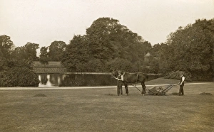 Images Dated 14th December 2011: Froebel Lake & Grove - Roehampton University