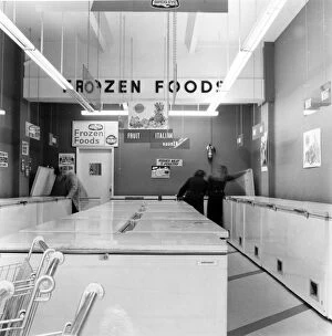 Images Dated 17th May 2018: FROZEN FOOD SHOP / 1970S