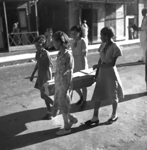 Ponce Prints: Funeral of a child. Ponce, Puerto Rico