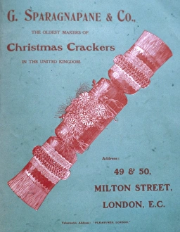 Festive Gallery: G Sparagnapane Christmas crackers