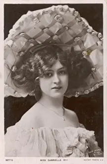 Gabrielle Ray in Hat