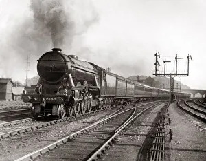 Pre War Prints: The Gainsborough LNER Class A3 steam locomotive 1932