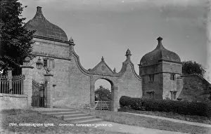 Chipping Prints: Gainsborough Lodge Entrance