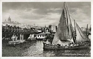 Images Dated 4th March 2020: The Galata Bridge over the Golden Horn, Istanbul, Turkey Date: 1939