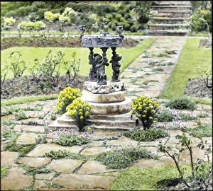 Garden at Heronden, Tenterden, Kent Garden at Heronden, Tenterden, Kent