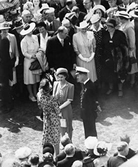 Images Dated 19th September 2011: Garden Party at Buckingham Palace - Princess Elizabeth