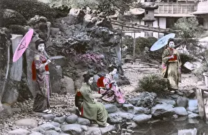 Suspended Prints: Garden Scene - Geisha - Japan