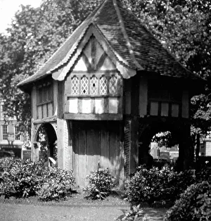 Gardeners Prints: The gardener's hut, Soho Square, London, early 1900s
