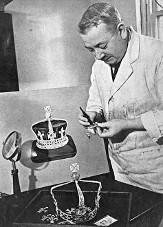 Jewels Gallery: Garrards making the Queens Coronation crown, 1937