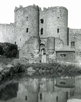 Images Dated 17th May 2021: The Gatehouse, Harlech Castle, North Wales