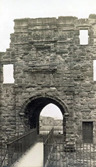 Fife Collection: Gateway of ruined Castle, St Andrews, Fife, Scotland Date: 1930s