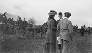 Gathering before a Hunt - The Meet