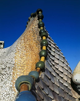 Representing Gallery: GAUDI, Antoni. Batll󠈯use