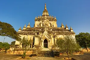 Pagodas Prints: Gawdawpalin Temple Pagoda in Old Bagan, Bagan, Myanmar