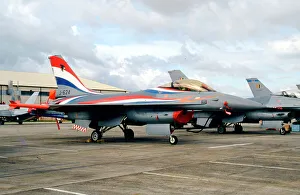 Koninklijke Prints: General Dynamics F-16A Fighting Falcon J-624