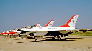General Dynamics F-16A Fighting Falcon Thunderbird 1