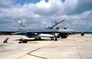 General Dynamics F-16B Block 5 Fighting Falcon 79-0410