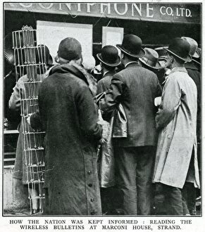 Marconi Collection: The General Strike - reading wireless bulletins 1926