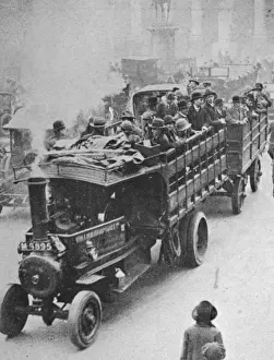 The General Strike - travelling by trailer