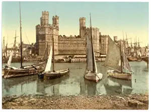 General view end, Carnarvon Castle (i. e. Caernarfon), Wales