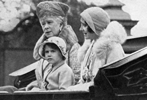 Images Dated 8th July 2011: Three generations of royalty