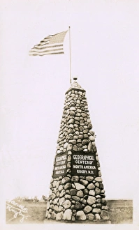 Dakota Gallery: Geographical Centre of North America at Rugby, North Dakota