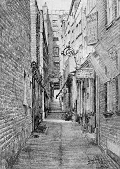 Alley Gallery: George Court, looking towards The Strand, 1924