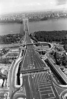 Images Dated 14th September 2011: George Washington Bridge