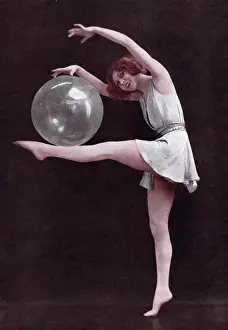 Bergere Prints: Georgia Graves in La Grande Folie at the Folies Bergere, Par