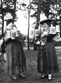 Maids Prints: German Bar Maids