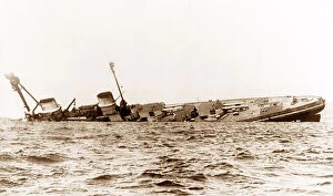 Scapa Collection: German Battle Cruiser Derfflinger sinking, Scapa