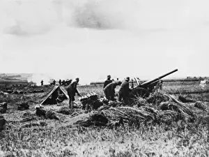 Batteries Prints: German Field Gun Battery 1918