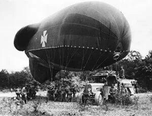 German observation balloon near Soissons, WW1