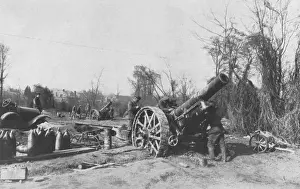 German soldiers with captured British guns, WW1