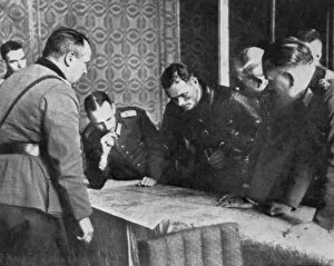 Images Dated 13th March 2012: Germany and Russia discuss the division of Poland, 1939