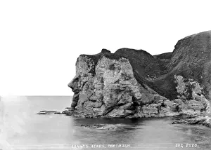 Giants Prints: Giants Heads, Portrush