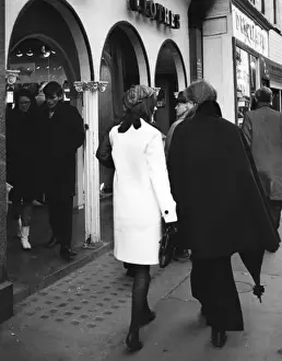 Enjoy Prints: Girls on Carnaby Street