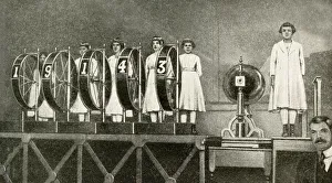Images Dated 31st July 2018: Girls operating the public lottery, Brazil