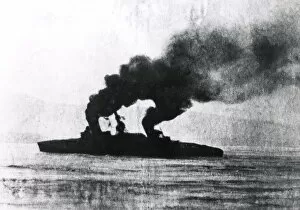 Images Dated 4th October 2011: Giuseppe Garibaldi cruiser sinking in Adriatic, WW1